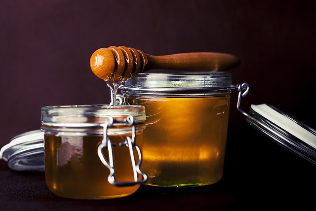 9 Health Benefits of Honey